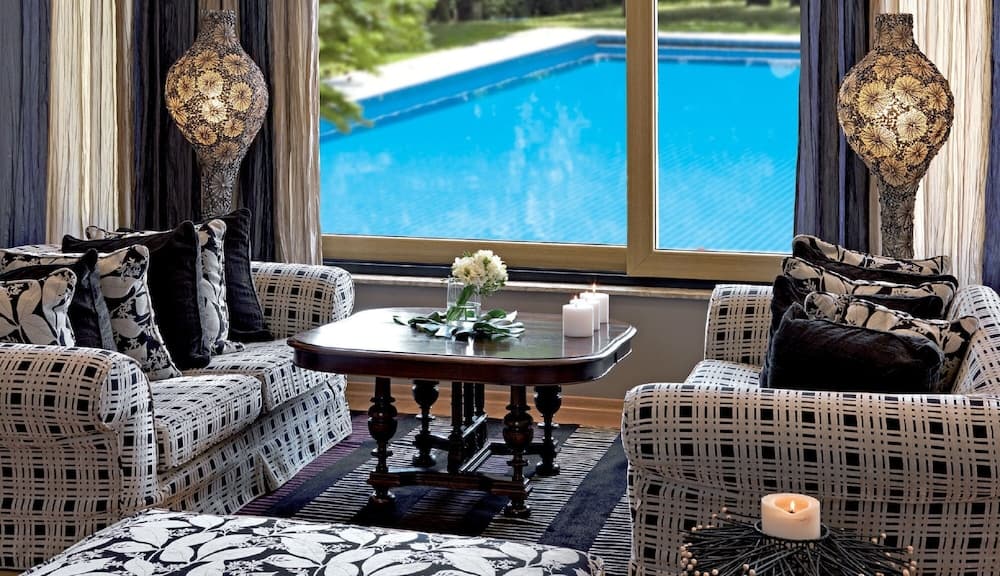 Lobi dinlenme salonu