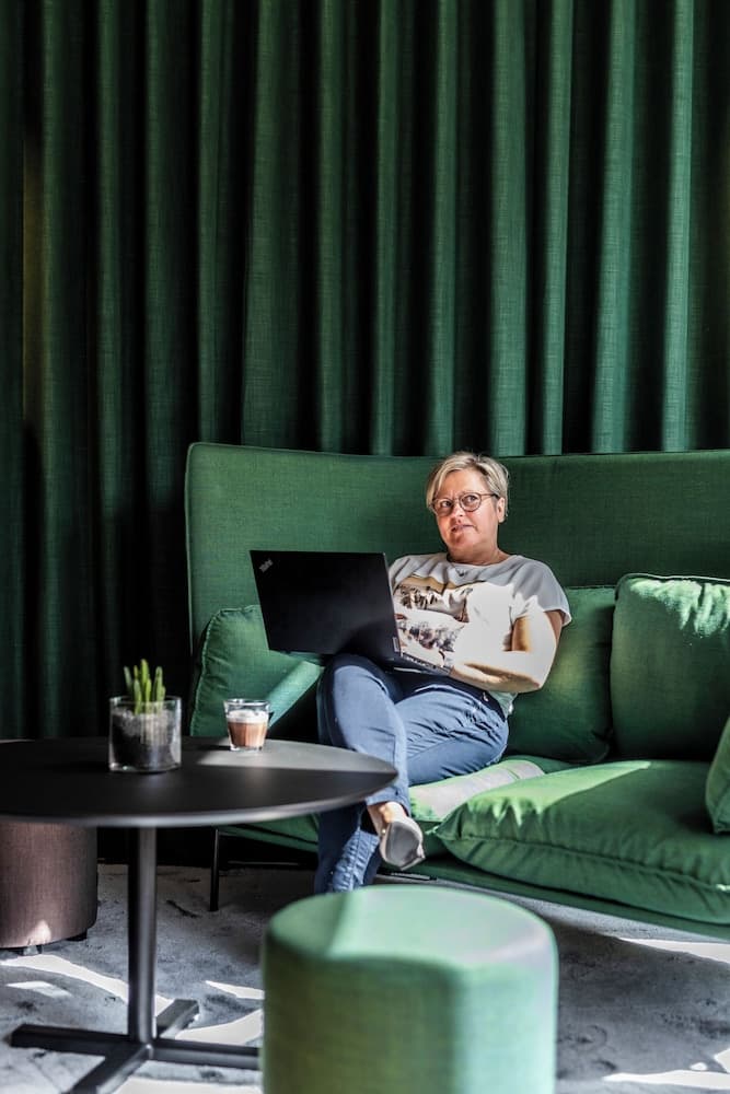 Lobi dinlenme salonu