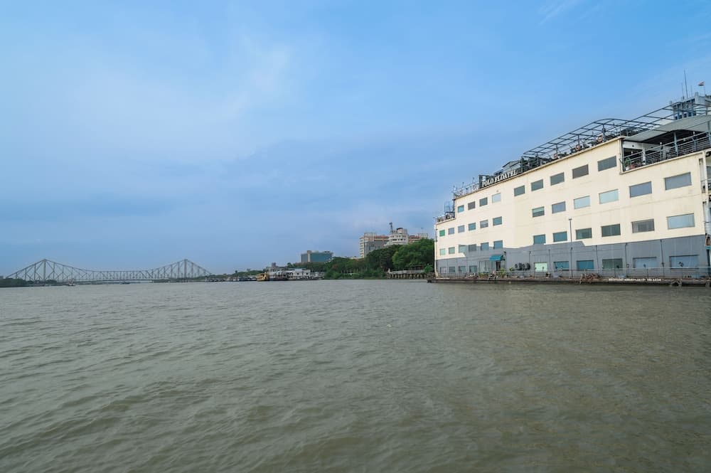 Polo Floatel Kolkata