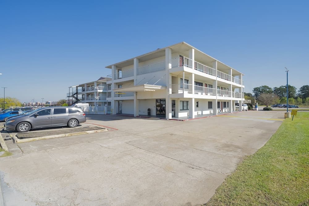 Americas Best Value Inn & Suites Humble