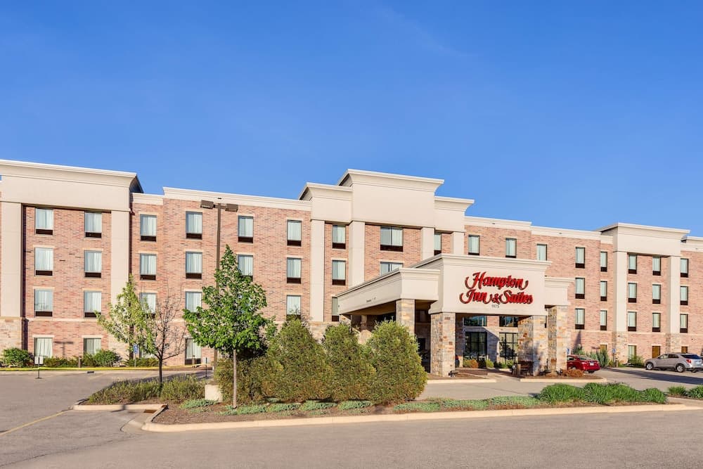 Hampton Inn & Suites West Bend