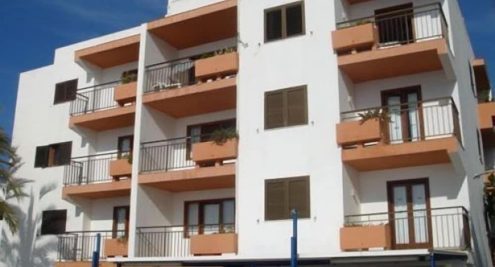 Apartamentos Llevant