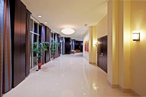 Holiday Inn Louisville Airport - Fair/Expo by IHG