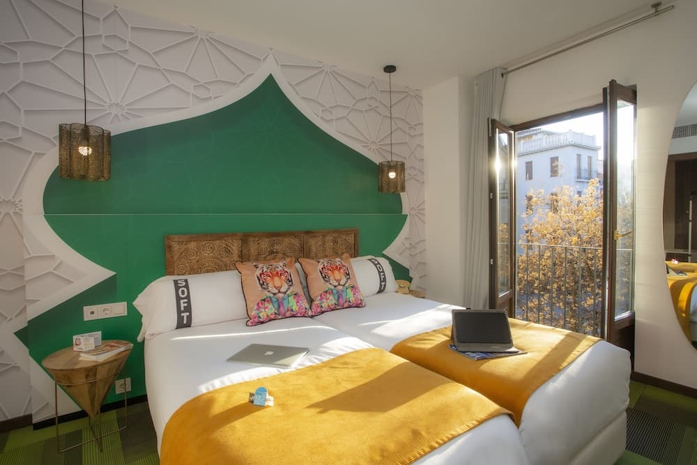 Casual Ilbira Granada Hotel