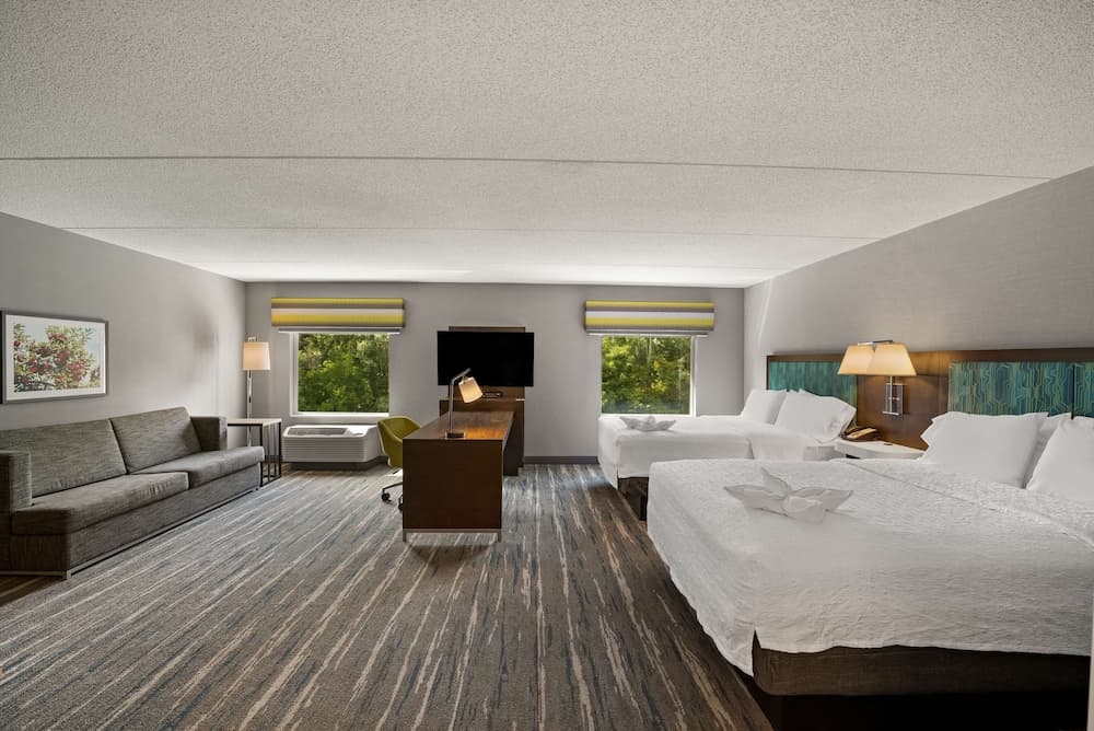 Hampton Inn & Suites Poughkeepsie