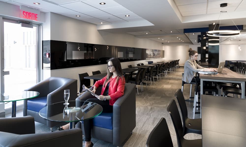 Lobi dinlenme salonu