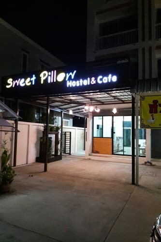 Sweet Pillow Hostel & Café