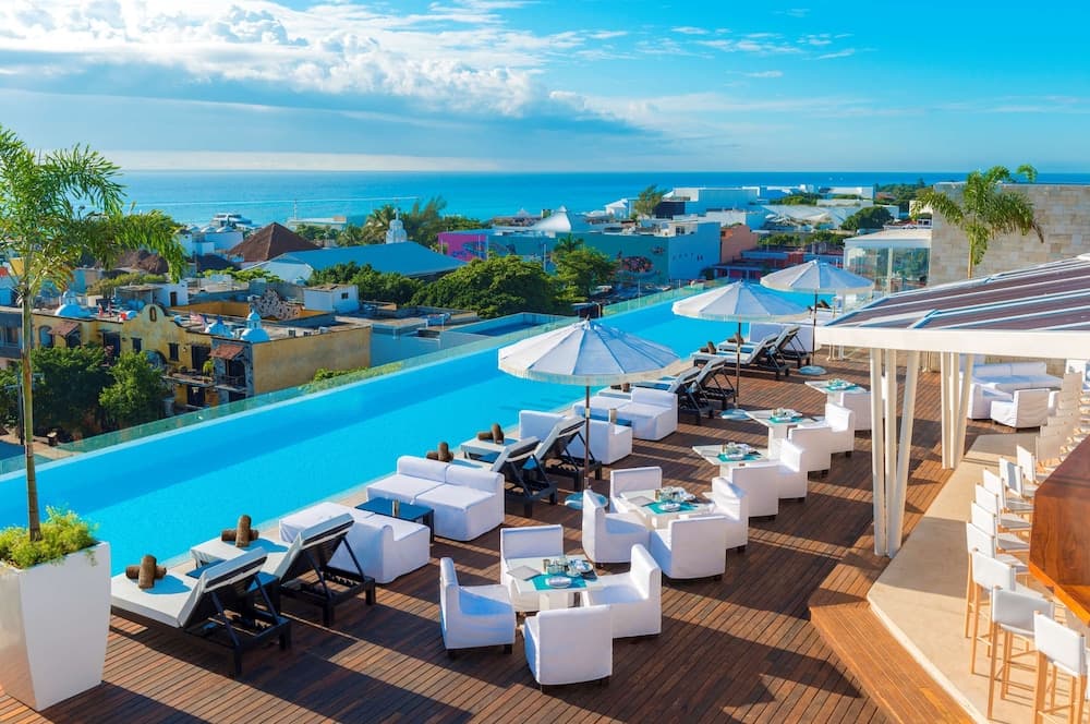 The Fives Downtown Hotel - Curio Collection by Hilton