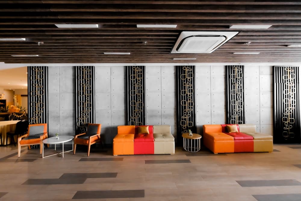 Lobi oturma alanı