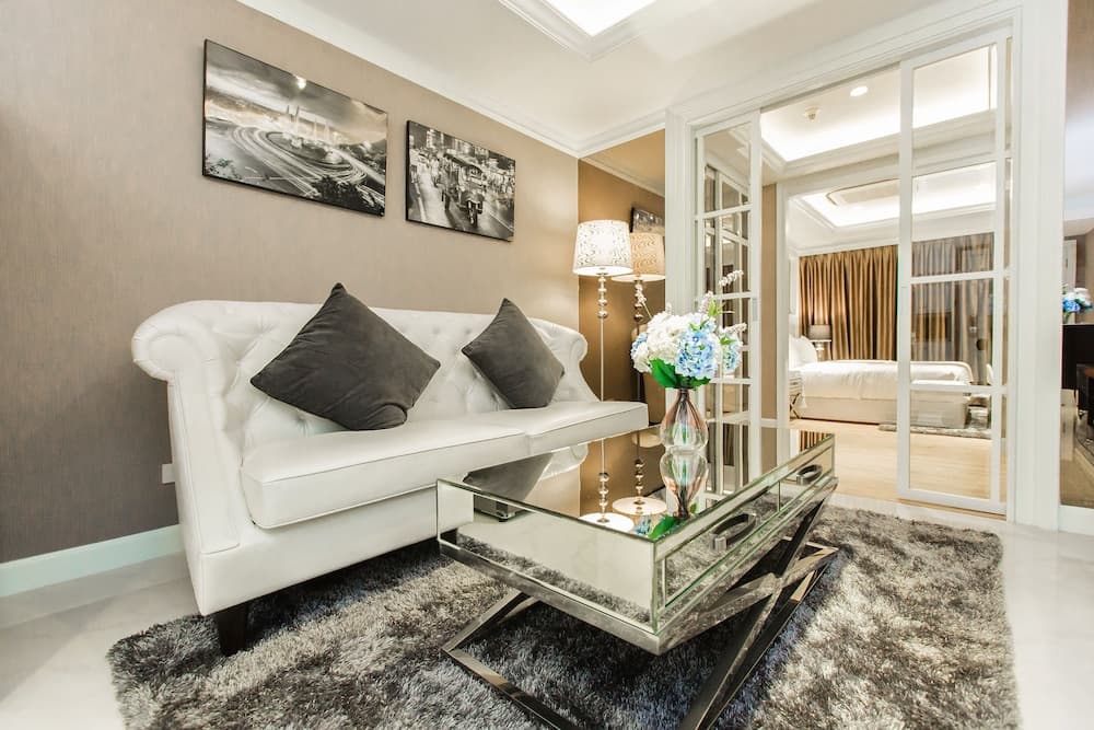 State Tower Silom By Haloth