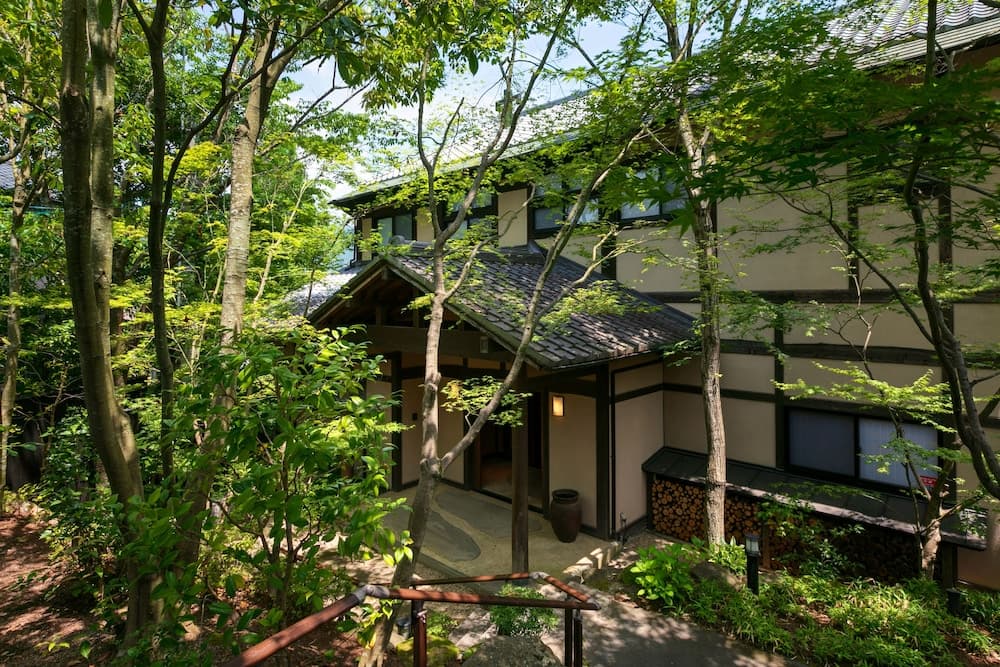 Yufuin Onsen Toshoan