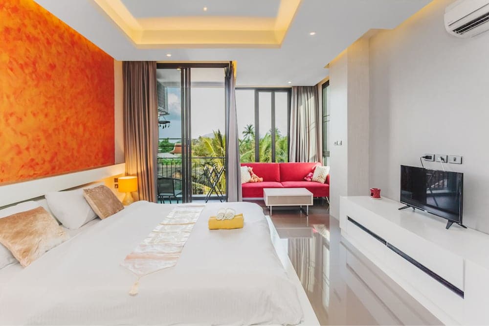 Condo in Nai Harn in ReLife 15-132-301