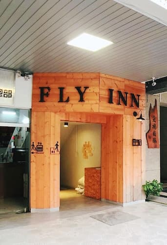 Flyinn Hostel
