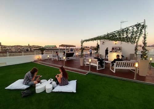 NeapolitanTrips Hotel
