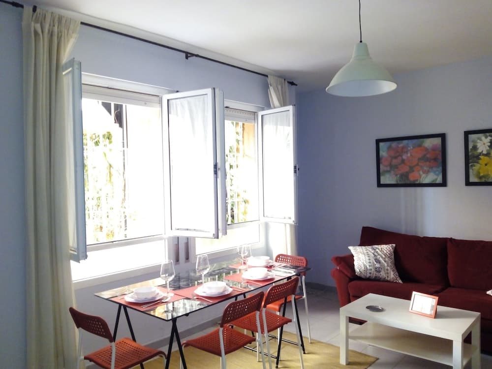 Azahar Apartamentos Medina Center