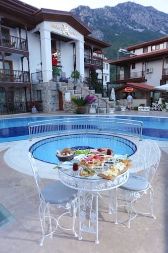 Mervehan Residence Hotel Akyaka