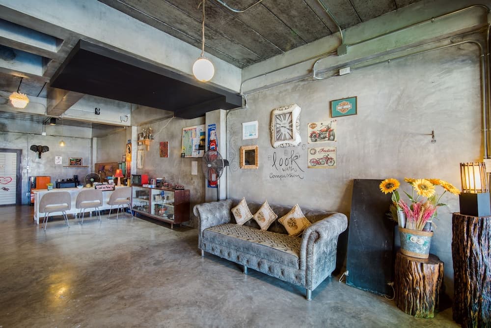 Lobi dinlenme salonu