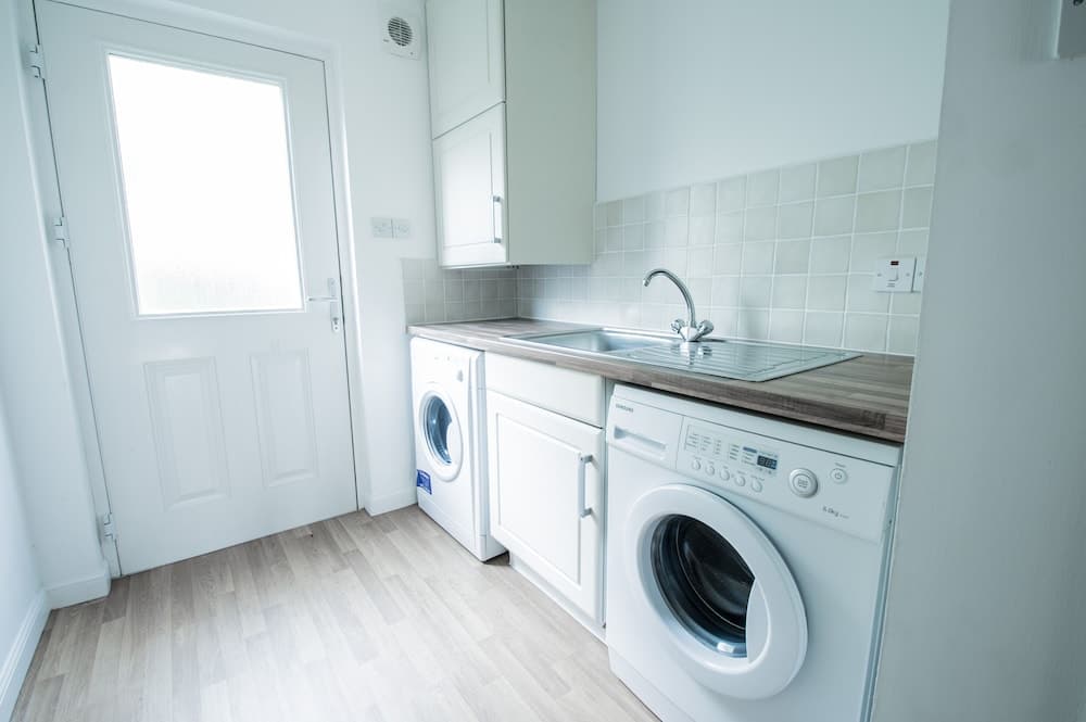 Am Pm Cults Townhouses