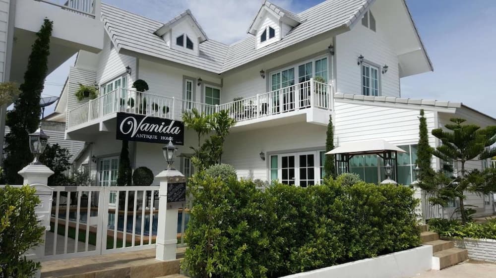 Vanida Antique Home