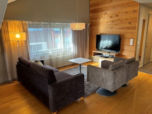 Levi Suites Unna Mànnu