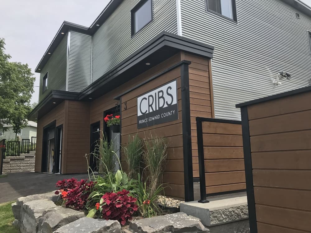 Cribs On The Hill