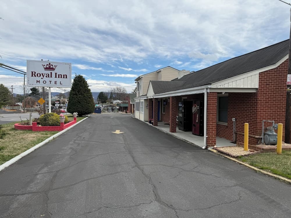 Royal Inn Motel
