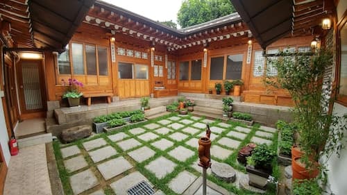 So Hyeon Dang Hanok Guesthouse