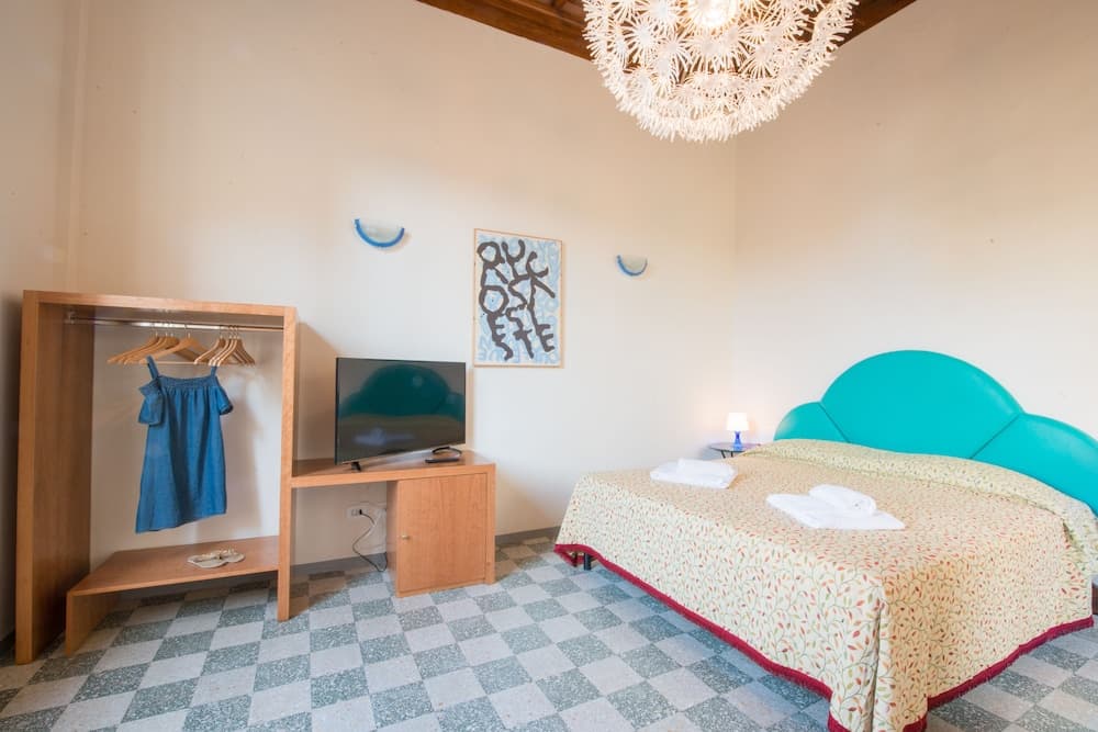 Paravia Suite