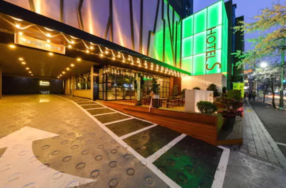 Lifestyle S Hotel