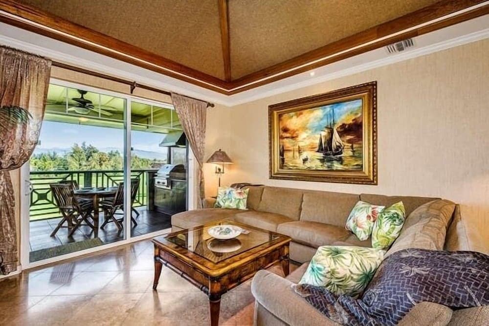Waikoloa Beach S J32 2 Bedroom Condo by RedAwning