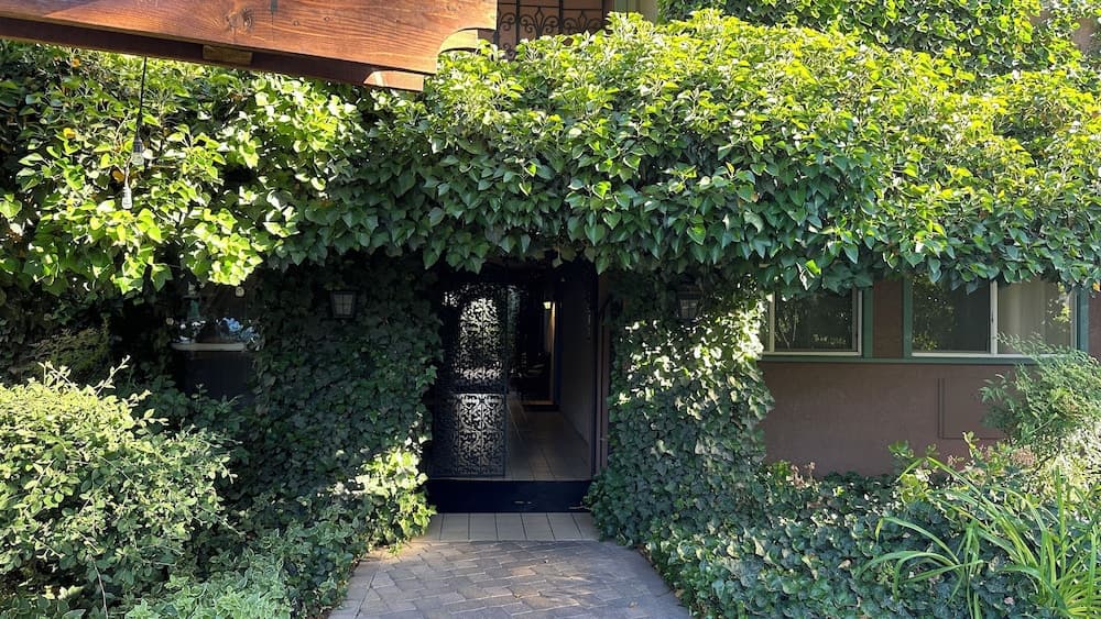 Lantern Light Inn - Romantic Getaway