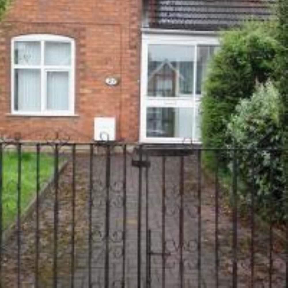 Konaklama yerinin ön cephesi