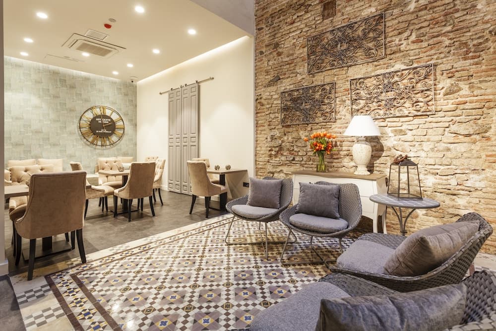 Hotel Palacete de Álamos, Historic Center