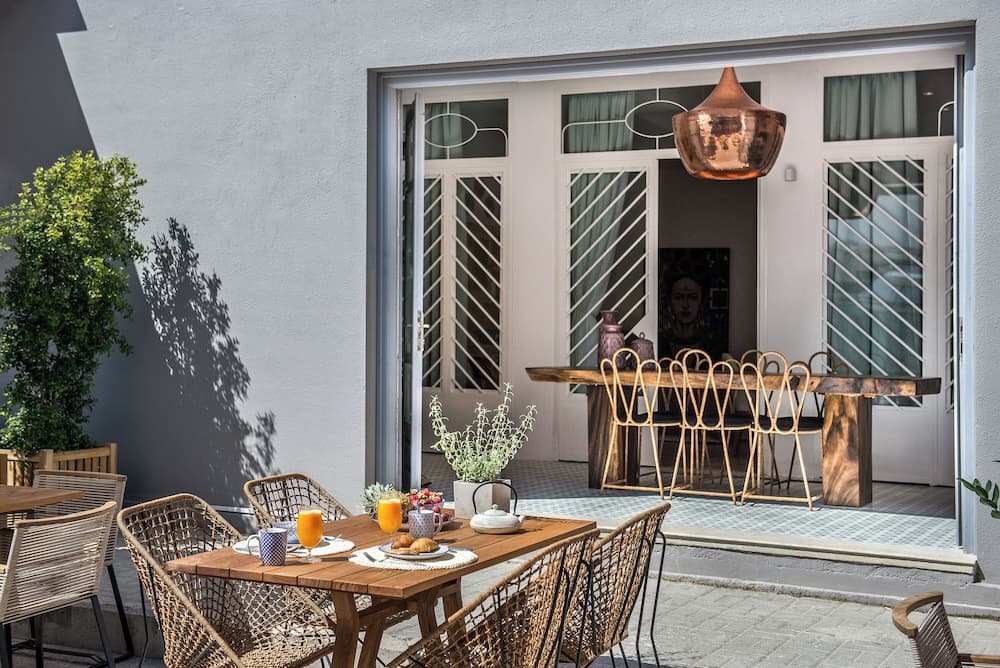 Nyx Chic Manor boutique hotel