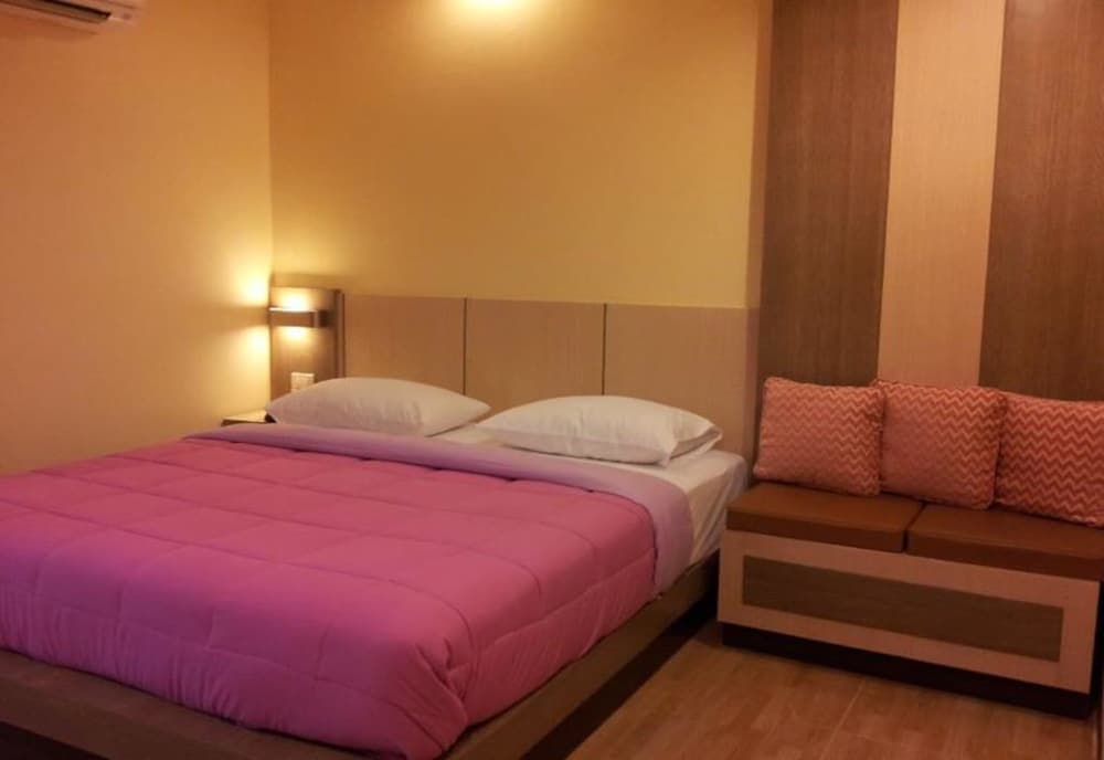 Kaennakorn Khonkaen Hotel