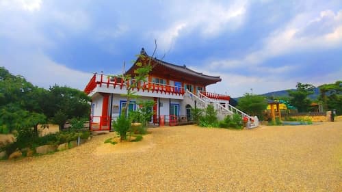 Chowoo Guesthouse