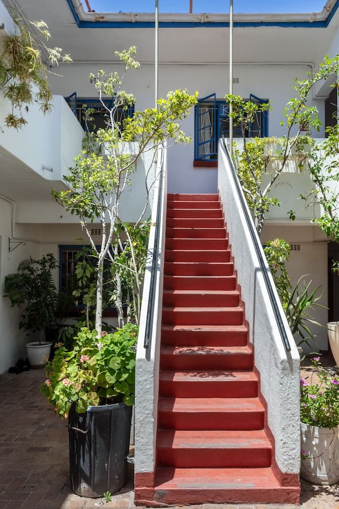 Long Street Backpackers