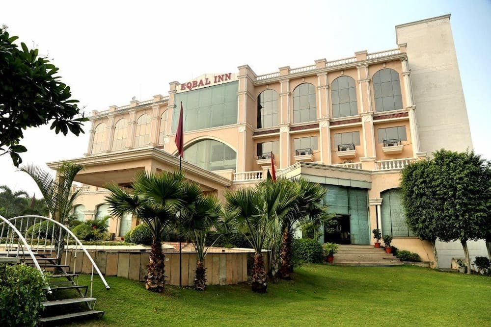 Eqbal Inn