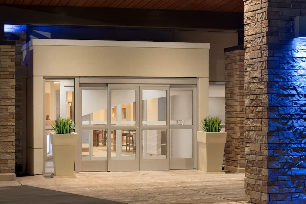 Holiday Inn Express And Suites-Cincinnati South - Wilder by IHG