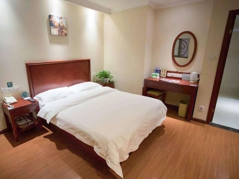 Greentree Inn Suzhou Station Hotel