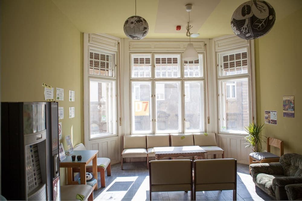 Lobi dinlenme salonu