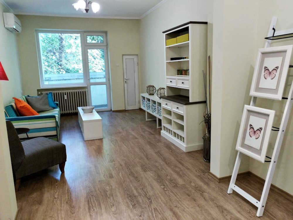 Baratero Red House Apartment