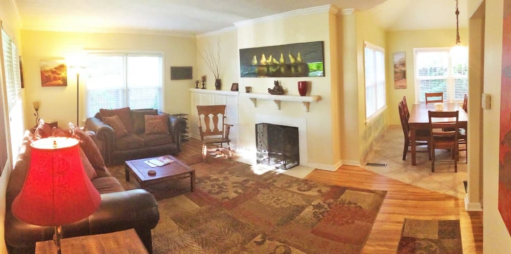 House at the Foot of the Mountains