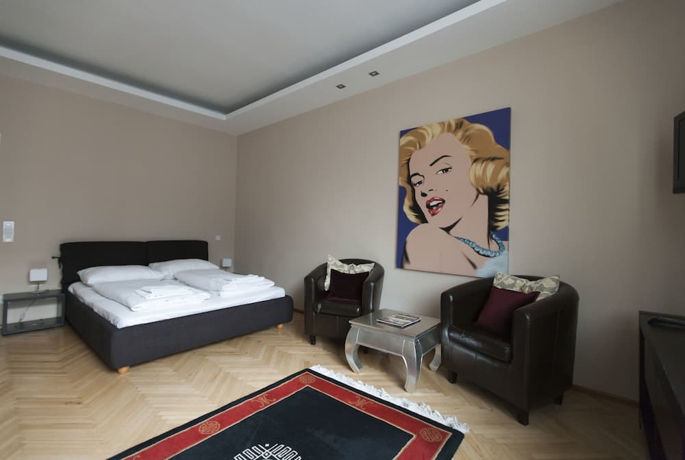 Heart of Vienna Opera House Studio