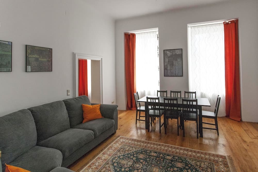 Heart of Vienna Home