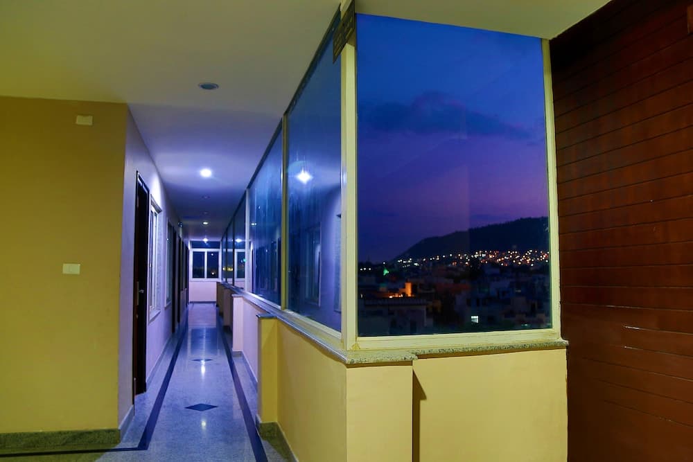 Hotel Royal Palm - A Budget Hotel in Udaipur