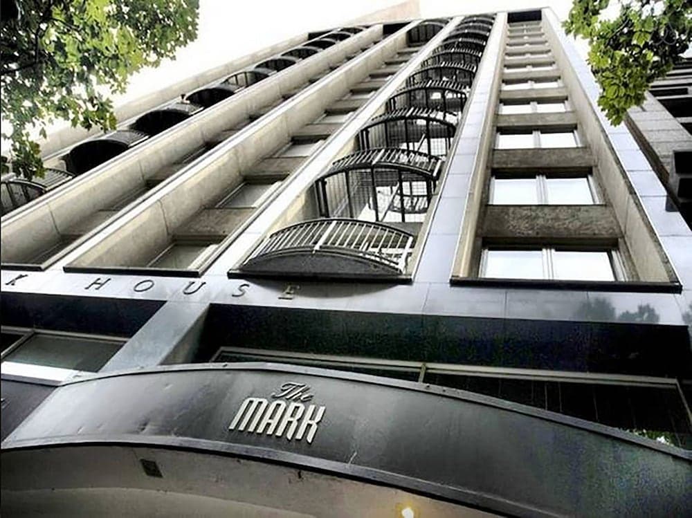 Corporate Stayz at Collins