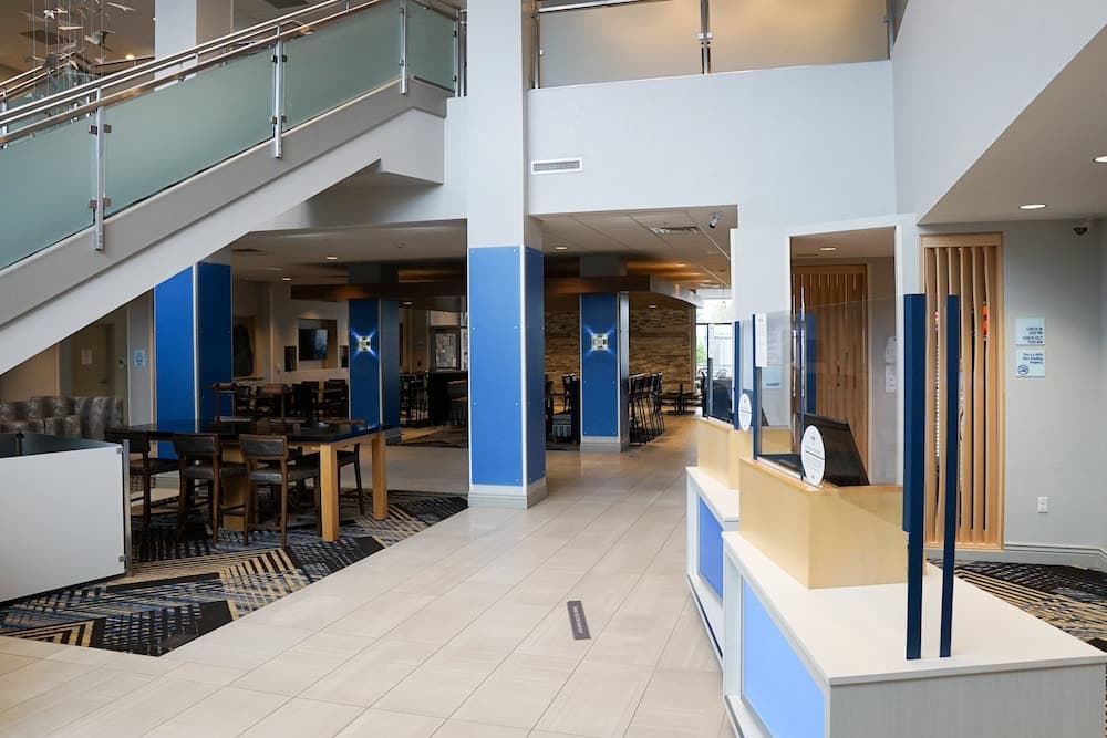Holiday Inn Express & Suites Denver - Aurora Medical Campus by IHG