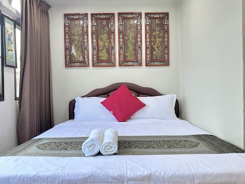 Longzhu Guesthouse