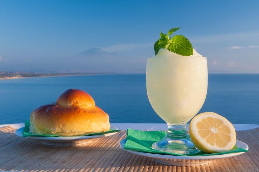 Kahvaltı servisi